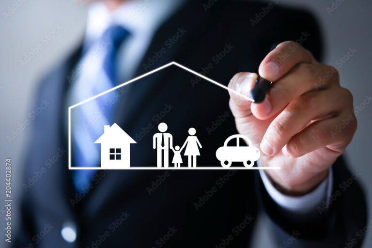 businessman-drawing-protective-and-car-family-life-and-health-insurance-icons-insurance-concept-stockpack-adobe-stock